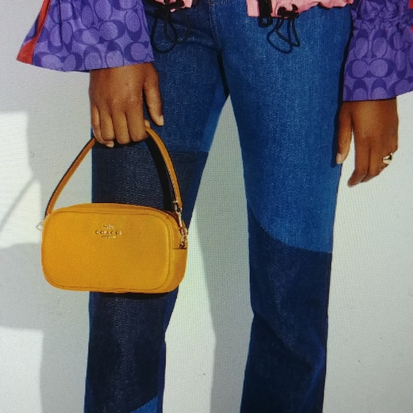 NWT Coach Orange Leather Wristlet - Picture 6 of 7